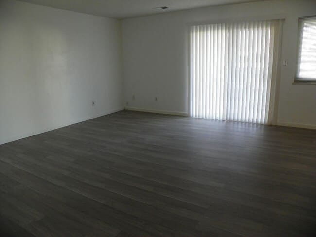 Photo - 823 Country Club Dr SE Unit 1C