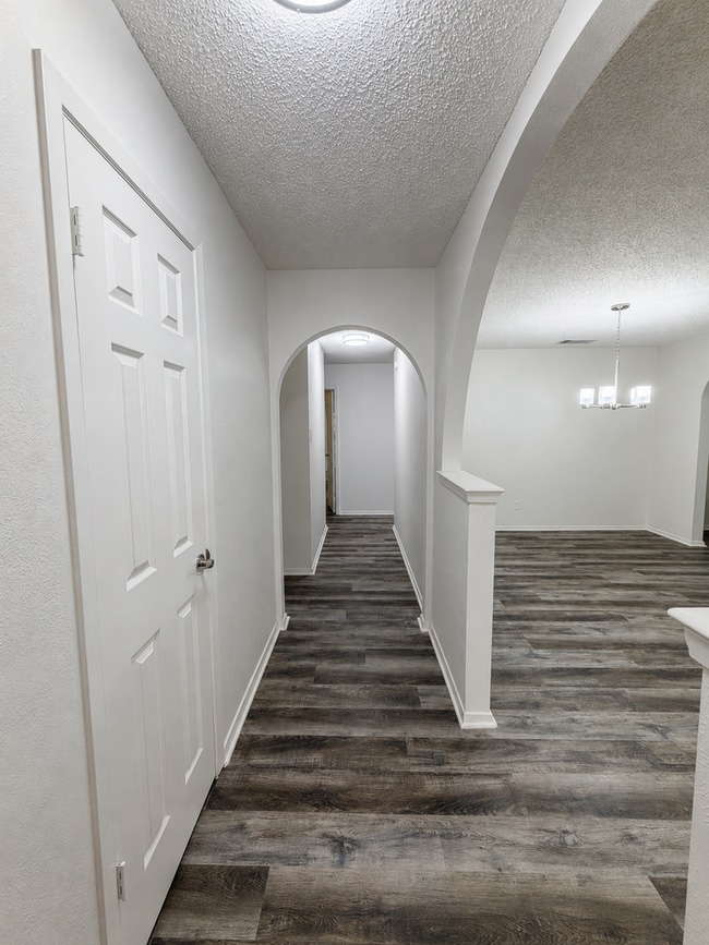 Photo - 3-Bedroom, 2 Bath Single Family for Rent in Arlington, TX | Attached Garage & Modern Kitchen