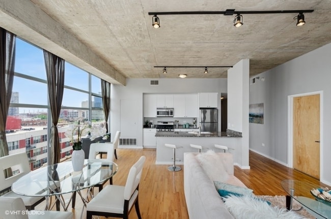 Photo - 1620 S Michigan Ave Unit 905