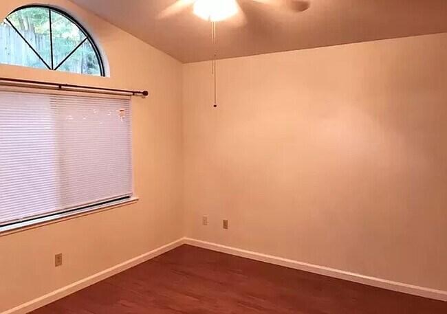 Photo - Gorgeous 3 bedroom 2 bathroom home in Ante...