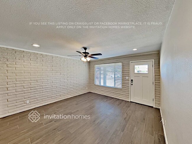 Photo - 1913 E Alameda Dr