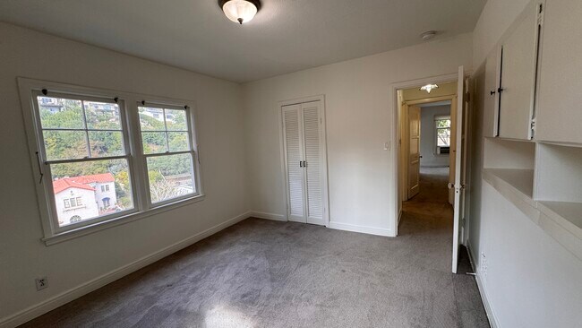 2068 Paramount Dr Unit 2068