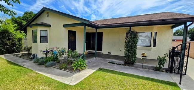 Building Photo - 8730 6th St Rental
