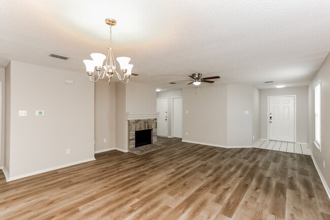 Photo - 1032 Bannack Dr