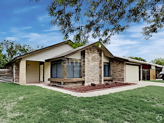 Building Photo - 5614 Misty Gln Rental