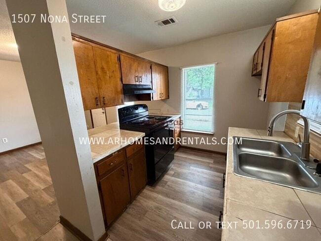 Photo - 1507 Nona St