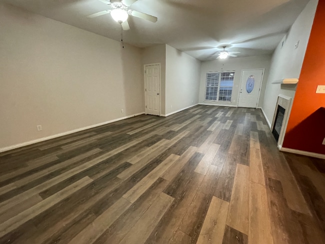 Photo - 346 S Dorsey Ln