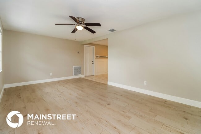 Photo - 4151 Ridgefield Ave