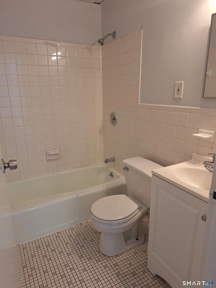 Photo - 217 Hollister Ave Unit b8