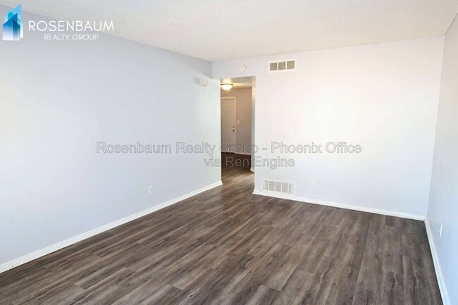 Photo - 1750 E 6th Ave