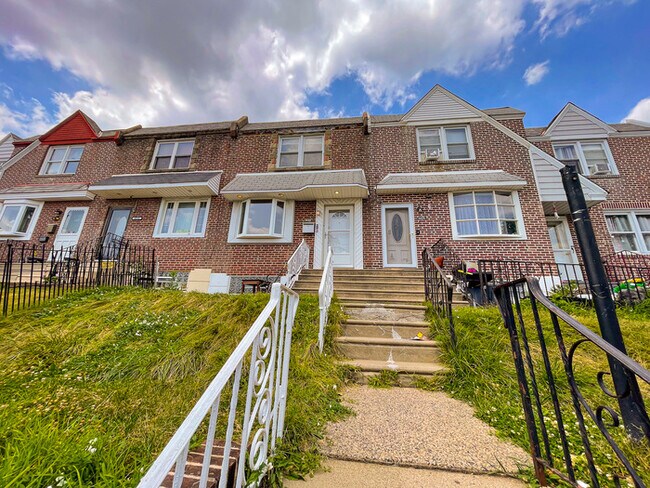 3 bedroom house in Tacony - 3 bedroom house in Tacony