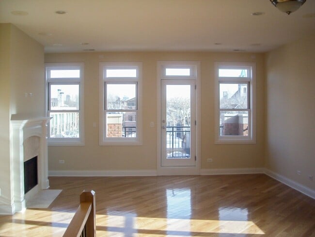 Photo - 2334 N Greenview Ave Unit 2334-3