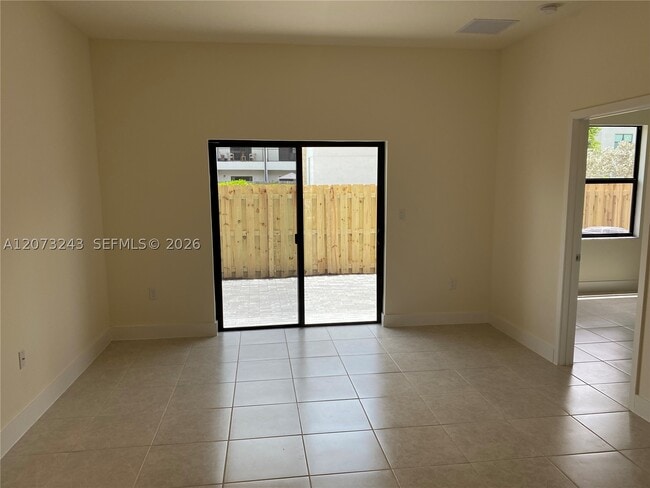 Photo - 7915 NW 104th Ave Unit 4