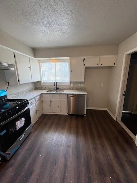 Photo - 9306 St Lo Rd