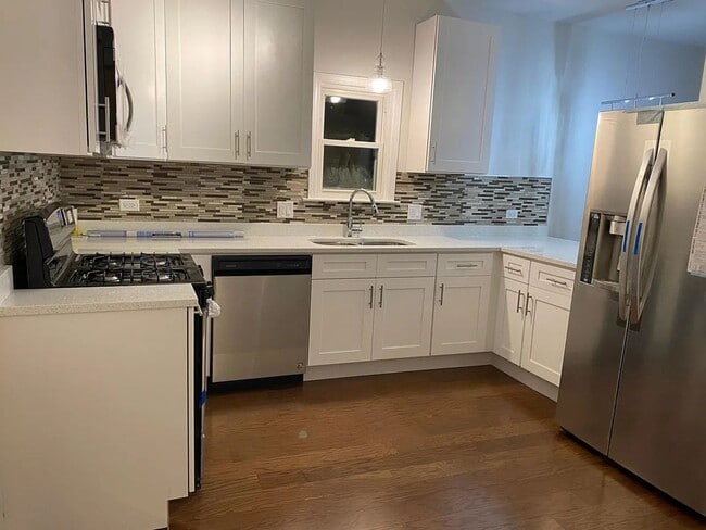 Photo - 1034 Lathrop Ave