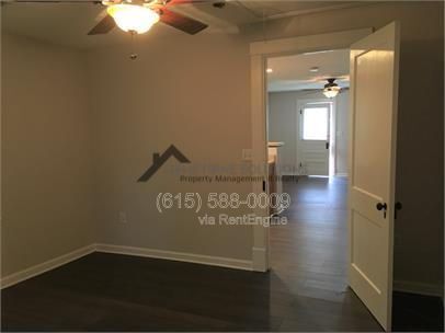 Photo - 405 Granbury St