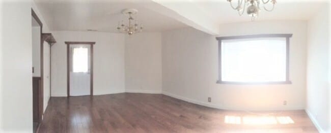 Photo - LA7906 (RUBS - Manual) Unit Front House