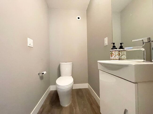 Photo - 4688 Hawk Ln