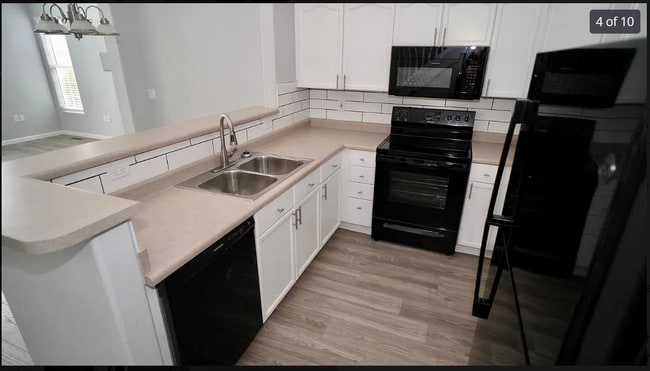 Photo - 3912 S Carson St