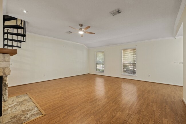 Photo - 98 W Trillium Cir