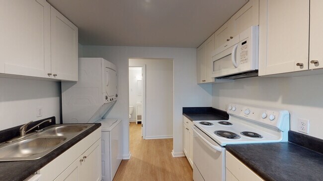2038 Southern Ave Unit 5
