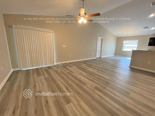 Photo - 5120 33rd Ave E