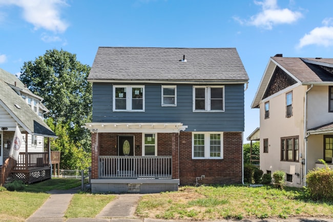 Building Photo - 610 N 6th St Rental