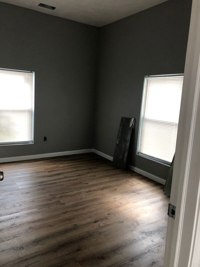 Photo - 3 Bed, 2 Bath Home