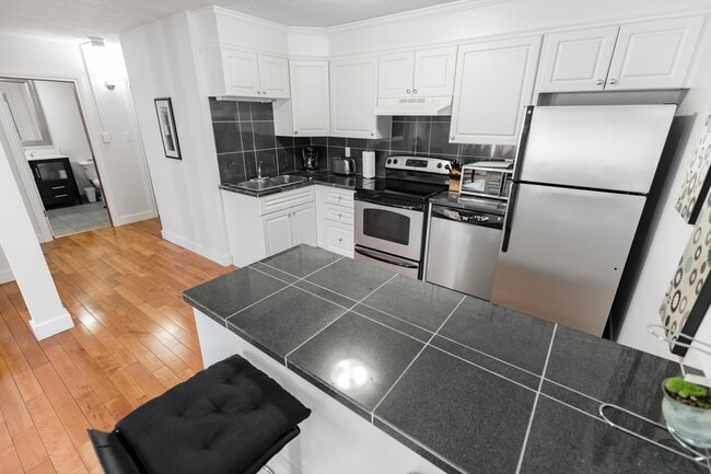 Photo - 2163 Hamilton St Unit 10