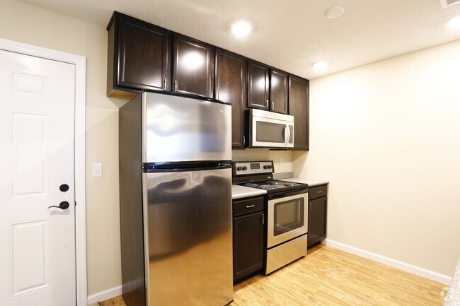 Style A-1 BR Kitchen - Kennedy Highlands