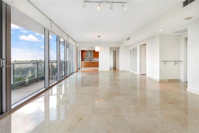 Photo - 2627 S Bayshore Dr Unit 1008