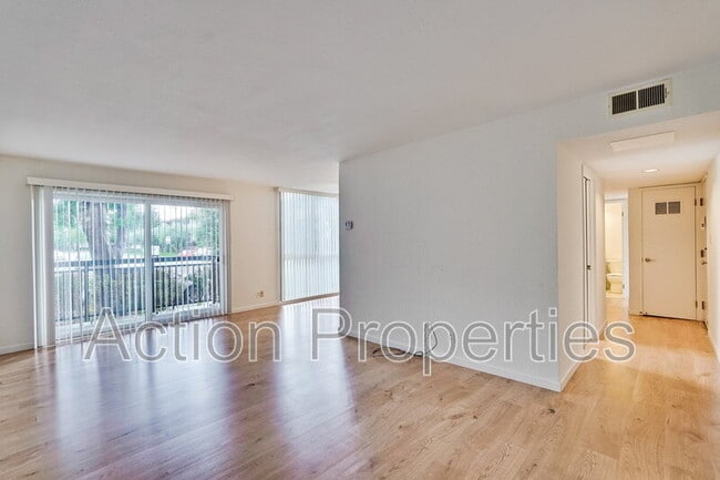 Photo - 181 Del Medio Ave Unit #101