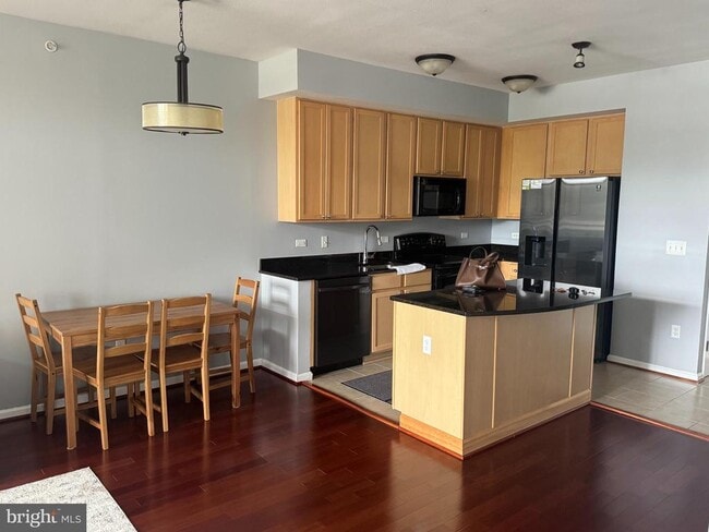 Photo - 2720 S Arlington Mill Dr Unit 706