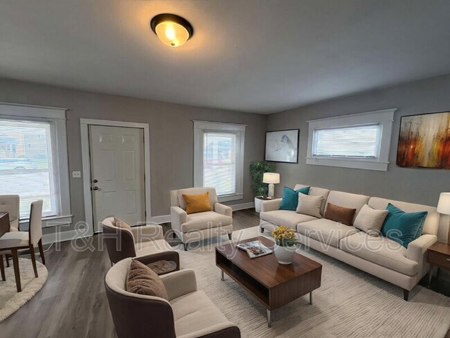 Photo - 1311 N Olney St