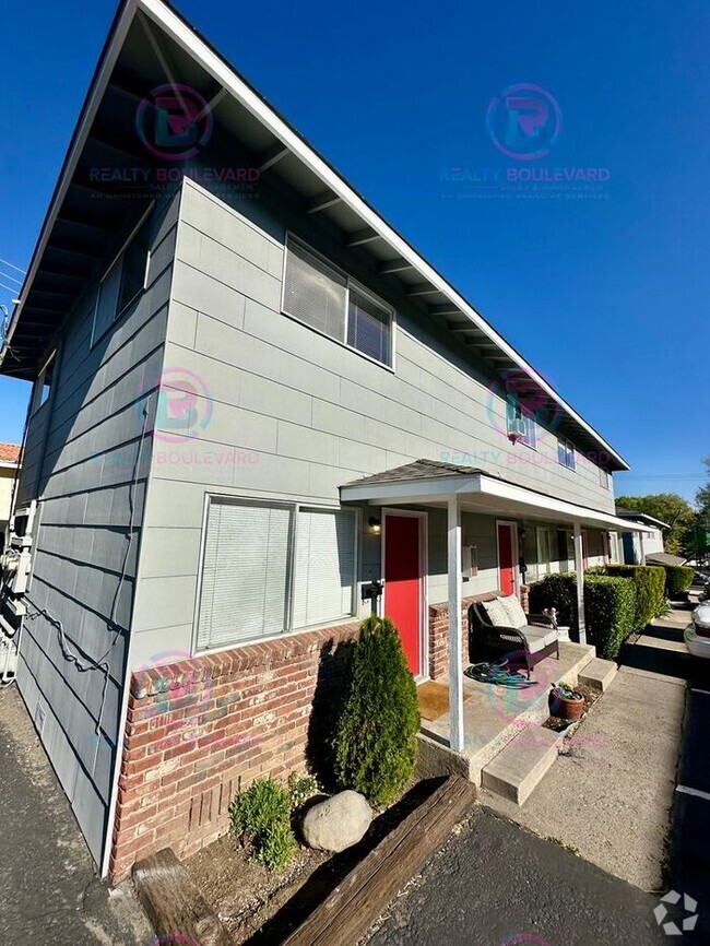 Building Photo - Delightful One-Bedroom + Office Near Idlew... Rental