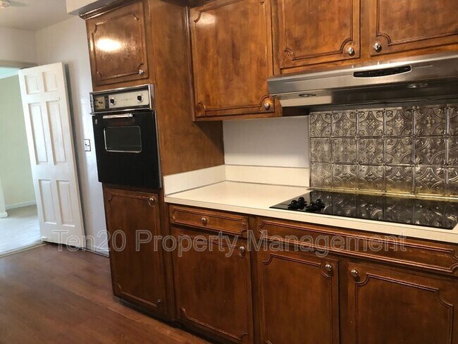 Photo - 1230 Aspen Ave