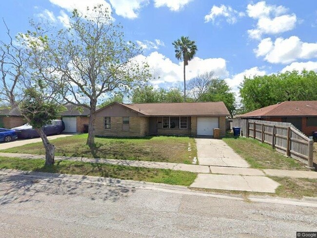 Building Photo - 4609 Totton Dr