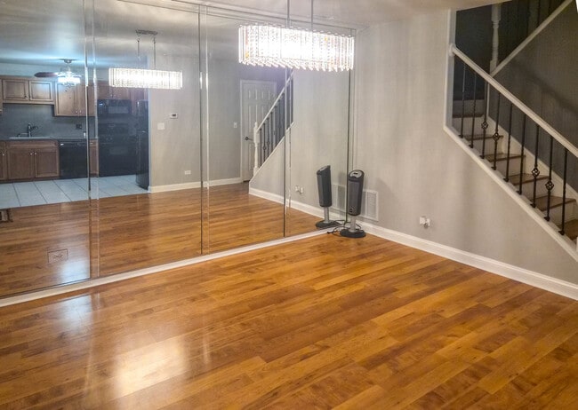 Photo - 824 Minnesota Cir