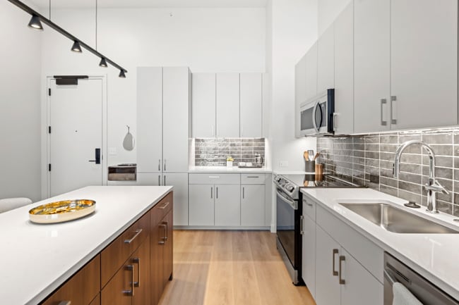 Photo - 1120 W Van Buren St Unidad 1602