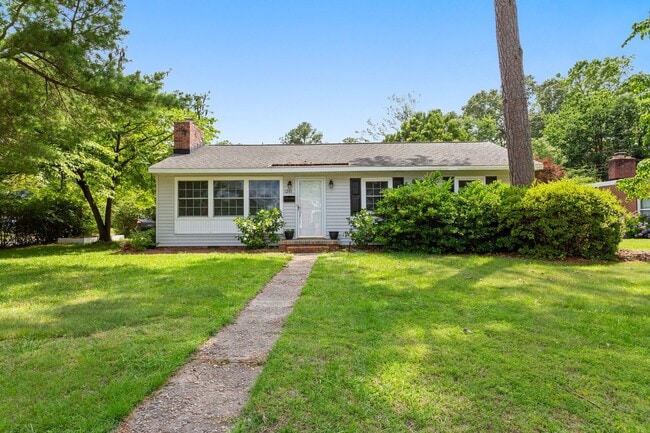 Charming Renovated 3-Bedroom Home in River... - Charming Renovated 3-Bedroom Home in River...