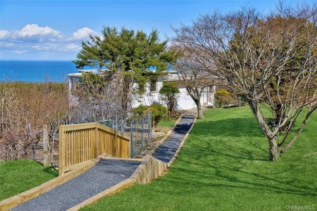 Photo - 2 Dolphin Way