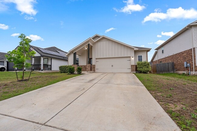 Building Photo - Stunning 4/2 Brand New Home in Kyle!
