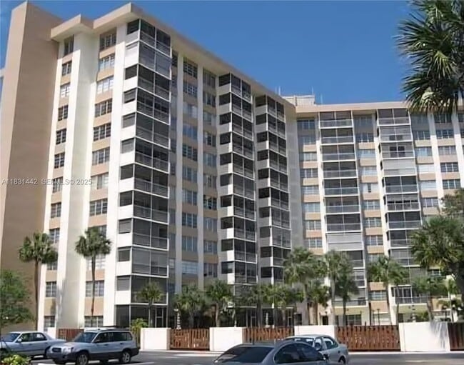 Building Photo - 10777 W Sample Rd Unit 1104