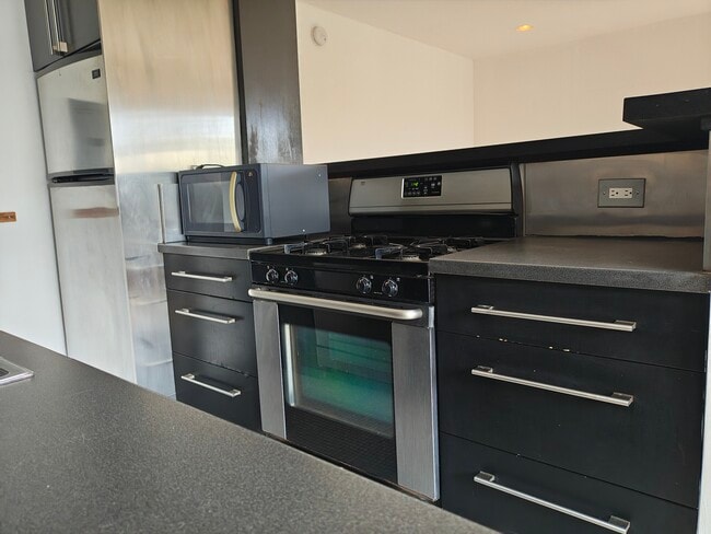 Photo - 252 3rd Ave Unidad 252