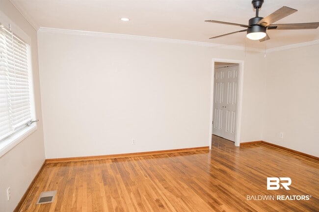 Photo - 7099 Pinehill Rd
