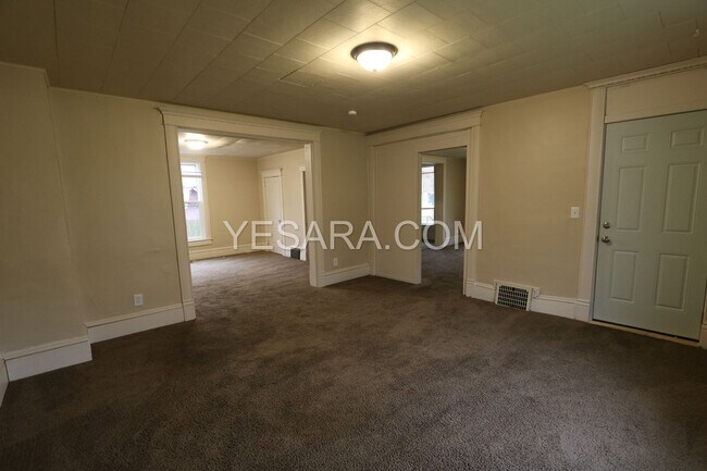Photo - 539, 539 1/2 S Adams St, Burlington, IA 52601 Unit 539