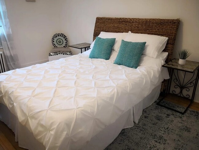 Photo - 68 W Narragansett Ave