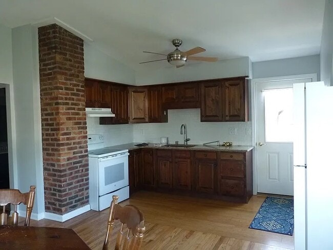 Building Photo - 2477 Boston Post Rd Unit apartment