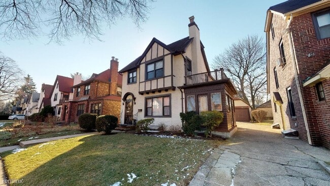 Photo - 71-14 Juno St