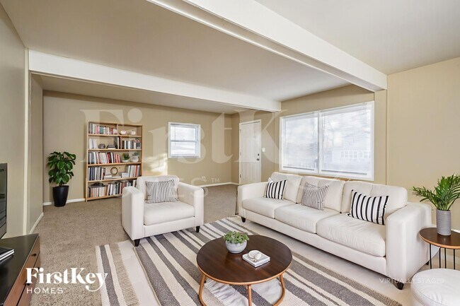 Photo - 26646 Elmwood Ave